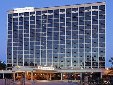 Ramada Plaza By Wyndham Atlanta Downtown Capitol Park Hotel Exterior foto